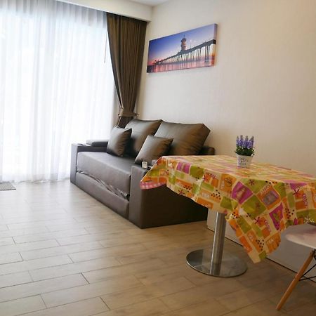 Seven Seas Resort Pattaya & Sofa Bed Джомтиен Бийч Екстериор снимка