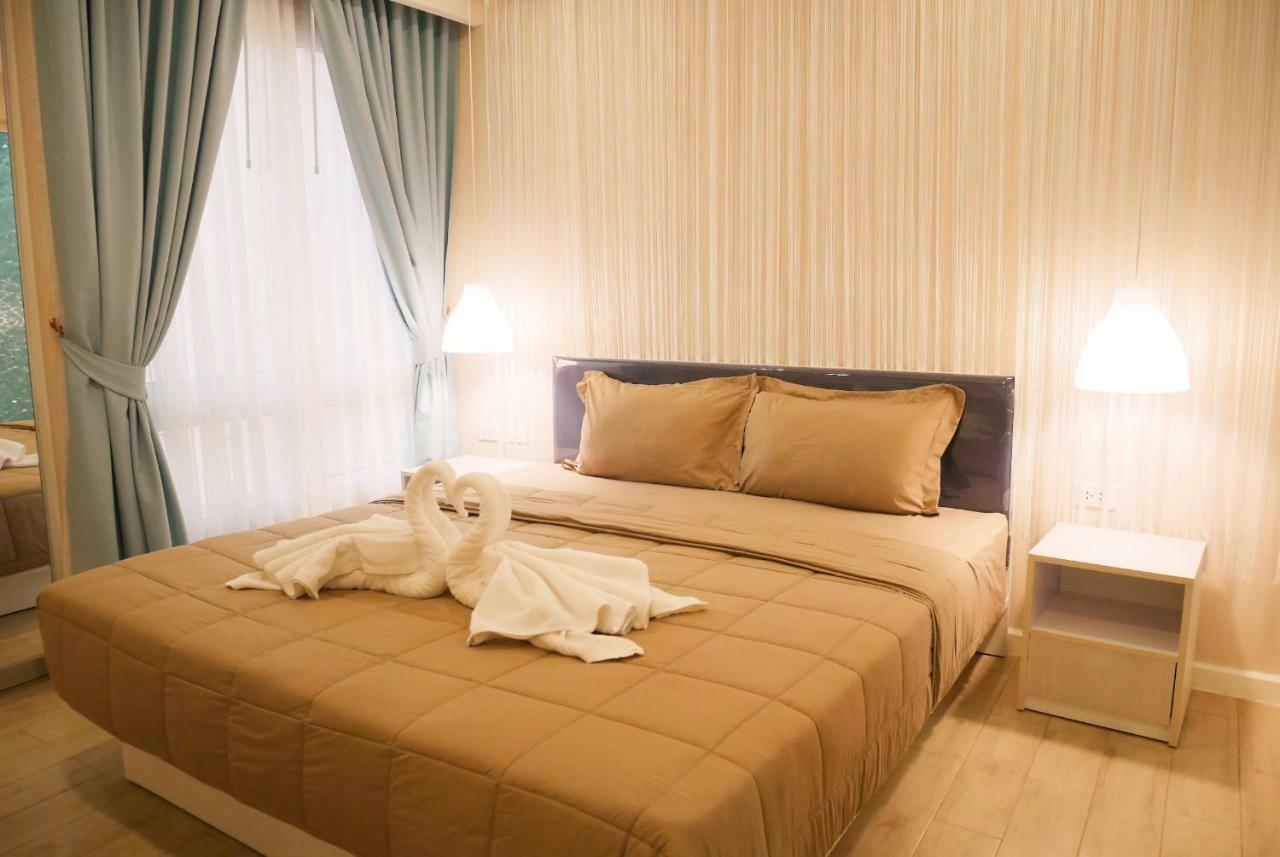 Seven Seas Resort Pattaya & Sofa Bed Джомтиен Бийч Екстериор снимка