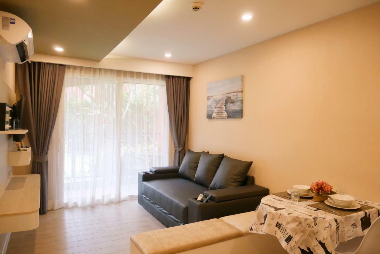 Seven Seas Resort Pattaya & Sofa Bed Джомтиен Бийч Екстериор снимка