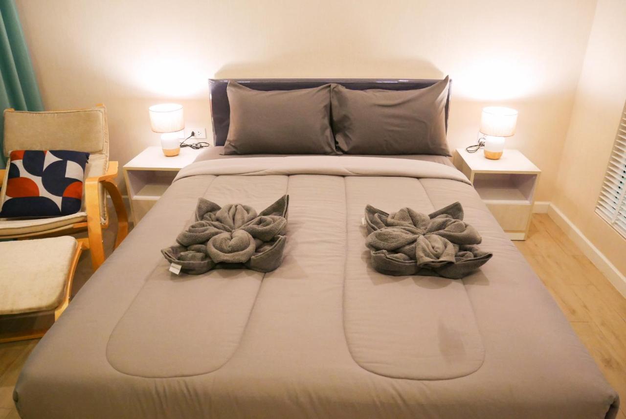 Seven Seas Resort Pattaya & Sofa Bed Джомтиен Бийч Екстериор снимка